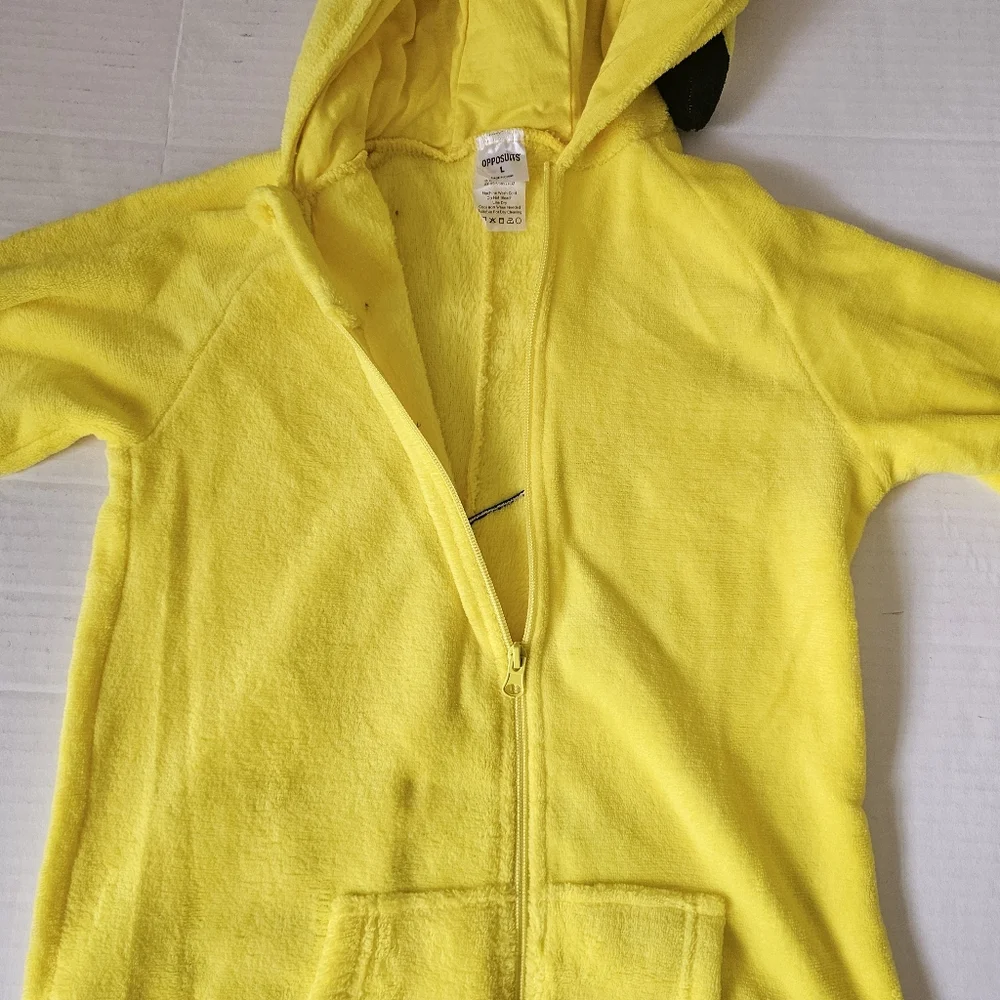 Spirit Pokemon Pikachu Costume Size Youth L 12-14 One Piece Yellow Zip Up NIP